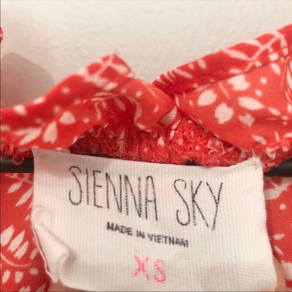 Sienna Sky Ruffle Red/White Sude tie Blouse sizeXS - Picture 7 of 8